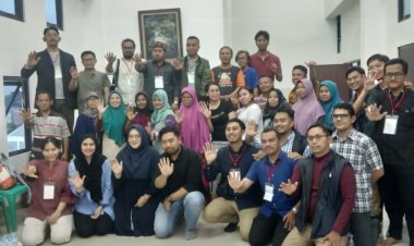 CALEG MUDA DIGEMBLENG GERAKAN TURUN TANGAN