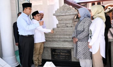 GALI INSPIRASI PERJUANGAN, PASANGAN AMIN ZIARAH KE MAKAM PANGERAN DIPONEGORO