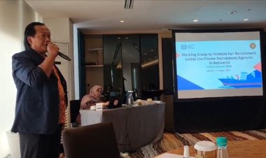 SMART SCHOOL DALAM MENCIPTAKAN PENGUSAHA MELALUI PROGRAM KOPERASI METODE MENABUNG