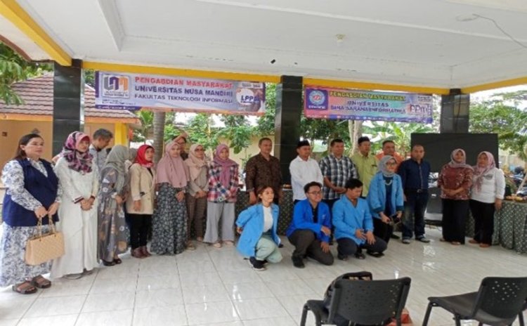 DOSEN DAN MAHASISWA UNIVERSITAS BINA SARANA INFORMATIKA PENERAPAN LAYANAN ADMINISTRASI DESA BERBASIS INTERNET DI DESA CIBENING KECAMATAN SETU KABUPATEN BEKASI