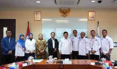 DARIYUS DIREKTUR JAMKESWATCH KSPI KECAM PENONAKTIFAN PESERTA PBI: MERUGIKAN MASYARAKAT, ANAK SULIT SEKOLAH DAN WARGA GAGAL URUS SKCK