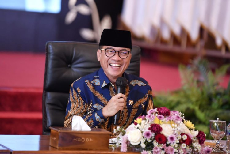 BERPANTUN, CARA MENDES PDT MERAWAT KEARIFAN DESA