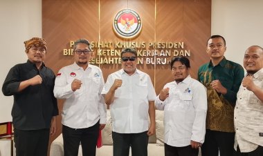 FPTHSI DESAK KEPASTIAN STATUS HONORER DAN PPPK, BAWA TIGA TUNTUTAN KE PENASIHAT PRESIDEN  MINTA PPPK PARUH WAKTU DIANGKAT PENUH WAKTU DAN HONORER YANG BELUM TERDATA 2022 TETAP DIBERI KESEMPATAN